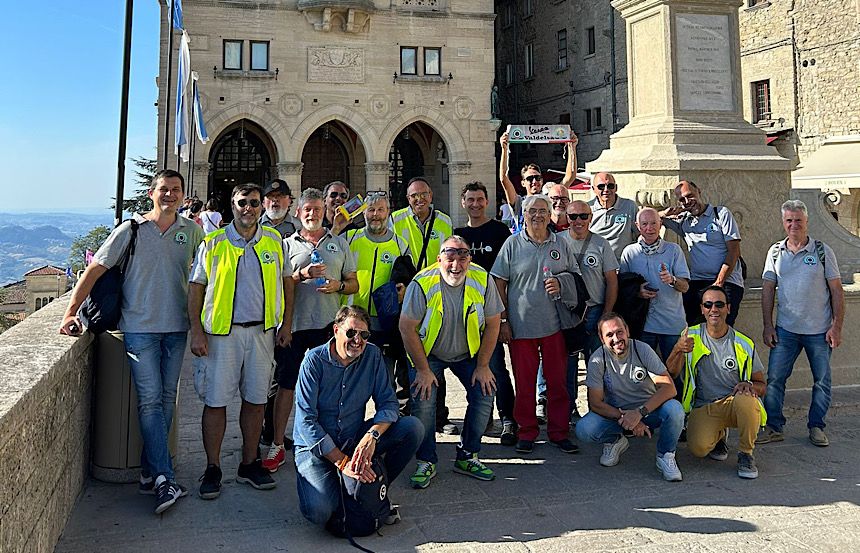 'Avventura' in vespa per un gruppo di valdelsani : dalla Valdelsa a San Marino, tra Passi e piadine