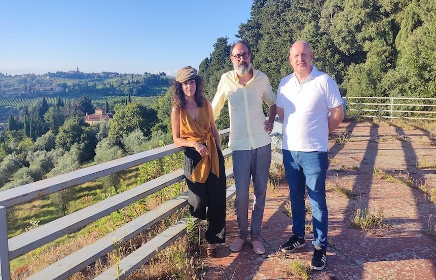 La terrazza panoramica di Barberino Val d'Elsa rinasce con un'opera d'arte partecipata realizzata dalla comunità